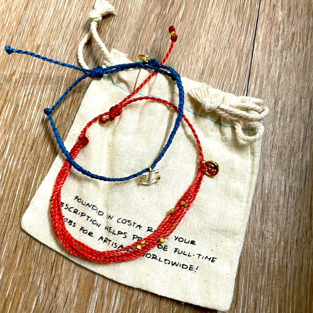 Brand new set of 2 matching Pura Vida bracelets with bag